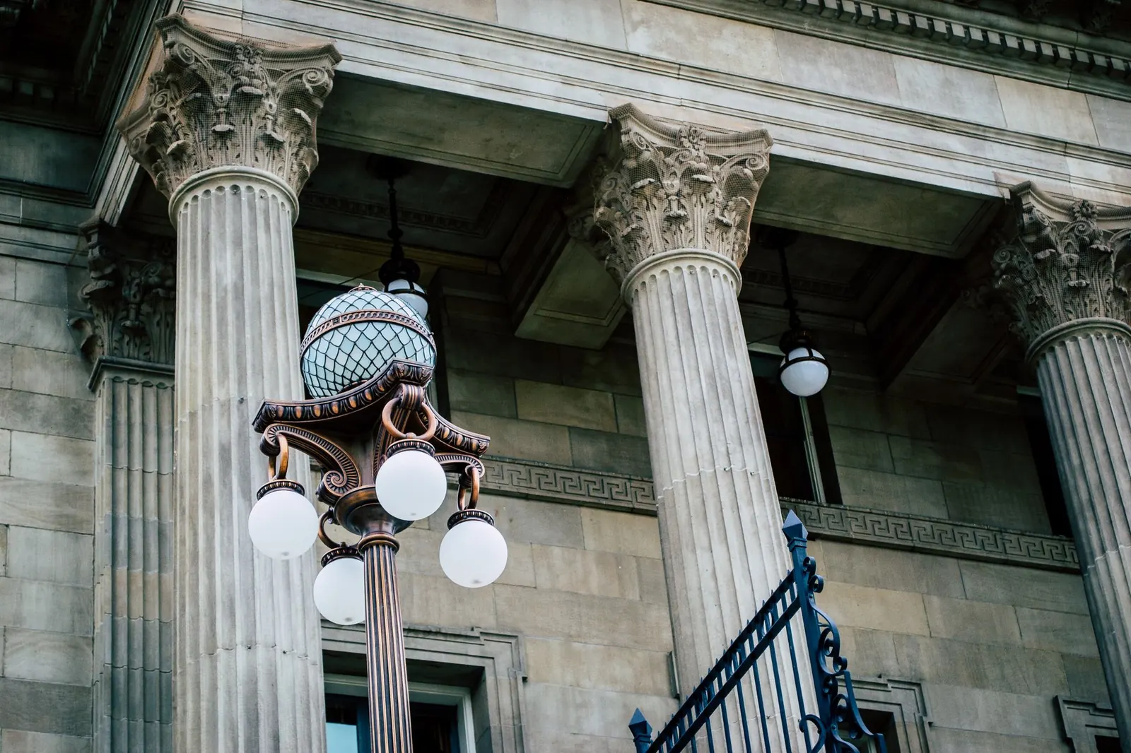 Charged With a Misdemeanor in Arizona: Classes, Penalties and Choices